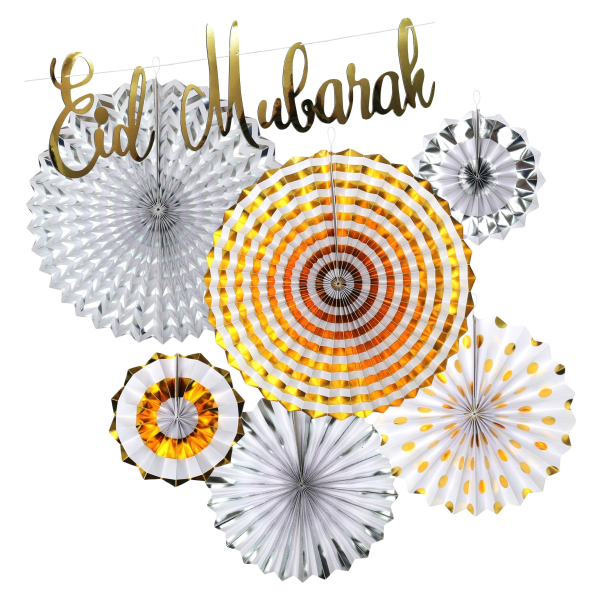 old_gold_fans_set_with_bunting